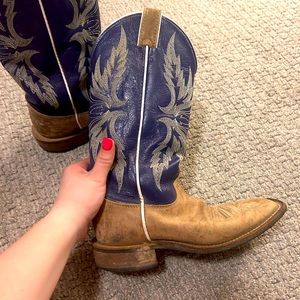 Purple cowgirl boots